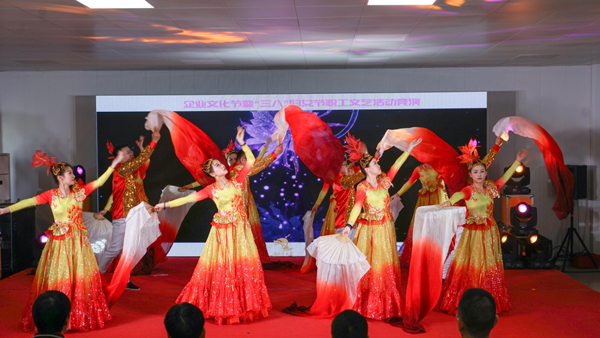 钢构公司开展伟德国际1946建设主题活动